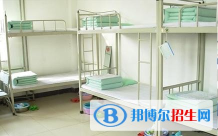 紅河中專學(xué)校和高中的區(qū)別