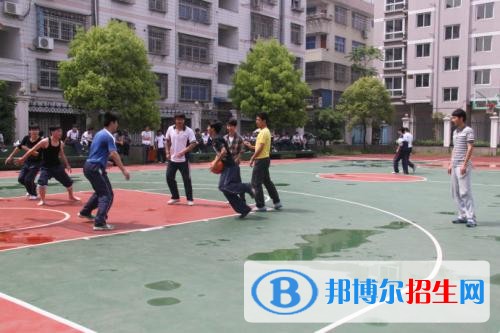 楚雄中專學(xué)校什么時(shí)候開(kāi)學(xué)