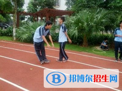 楚雄女生上什么中專學(xué)校比較好