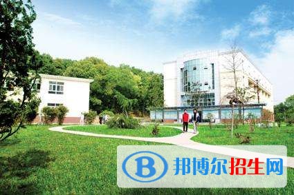 成都工貿職業(yè)技術學院五年制大專學校地址