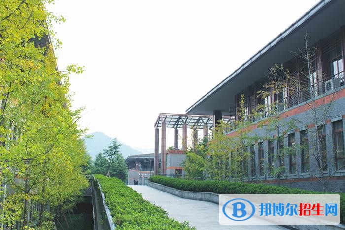 杭州萬(wàn)向職業(yè)技術(shù)學(xué)院?jiǎn)握谐煽?jī)查詢時(shí)間