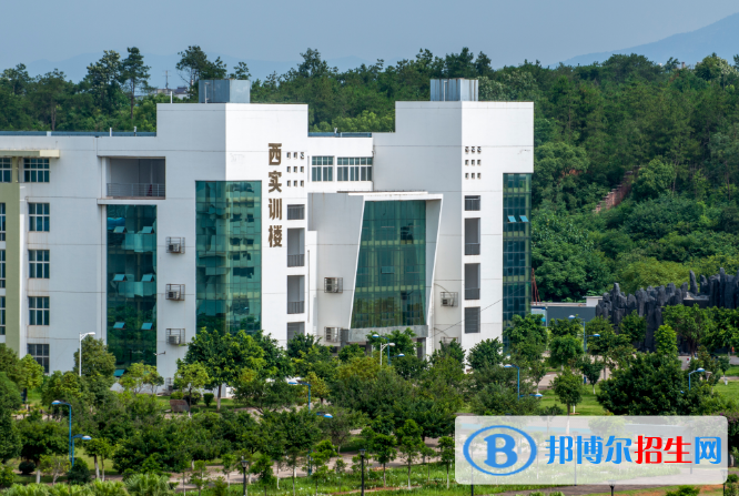 江西應(yīng)用技術(shù)職業(yè)學院單招成績查詢時間
