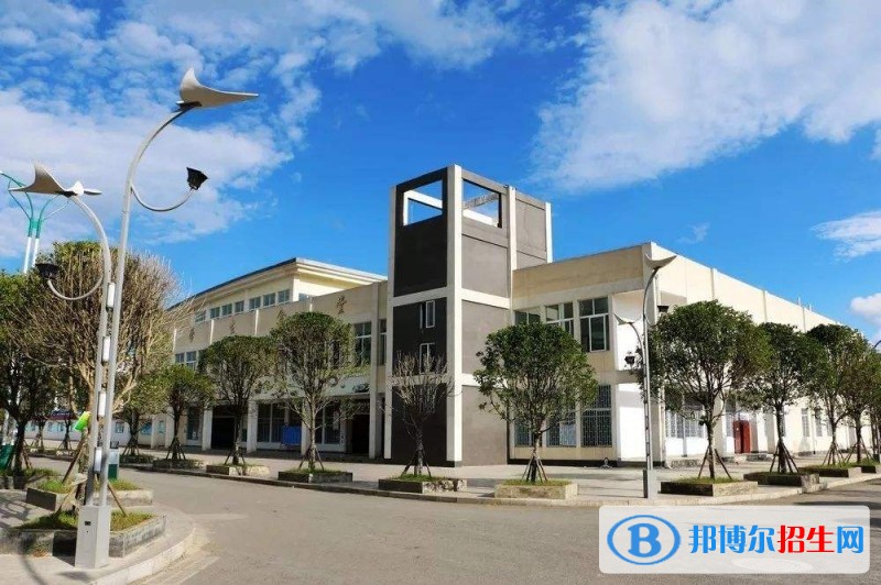 安順讀中專學校需要什么