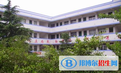 內江讀什么中專學校好