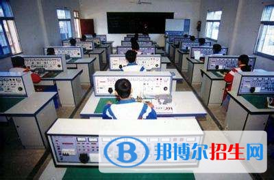 內(nèi)江讀中專學校學什么有前途