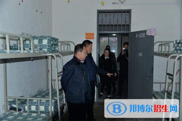 南充初中畢業(yè)上中專學校