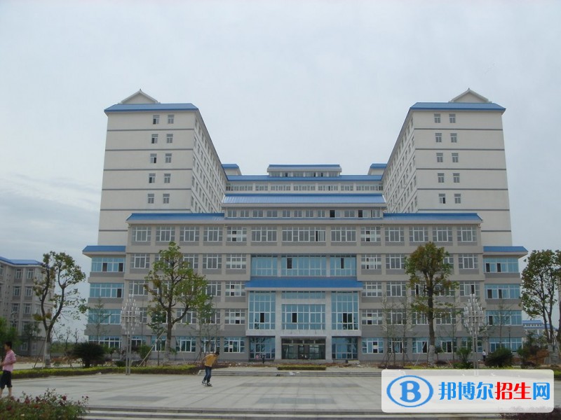 長江藝術(shù)工程職業(yè)學院單招報名時間