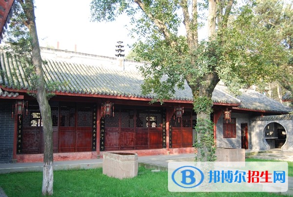 孝泉師范學(xué)校五年制大專報(bào)名條件
