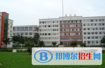 樂山?jīng)]有初中畢業(yè)證可以讀中專學(xué)校嗎