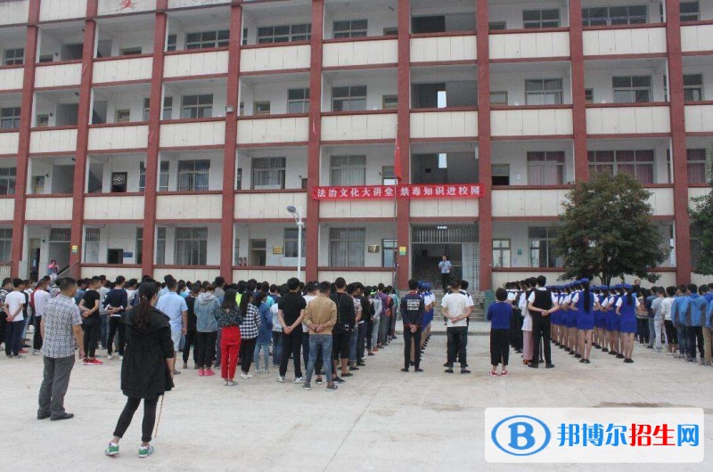 雅安初中畢業(yè)上中專學校好嗎