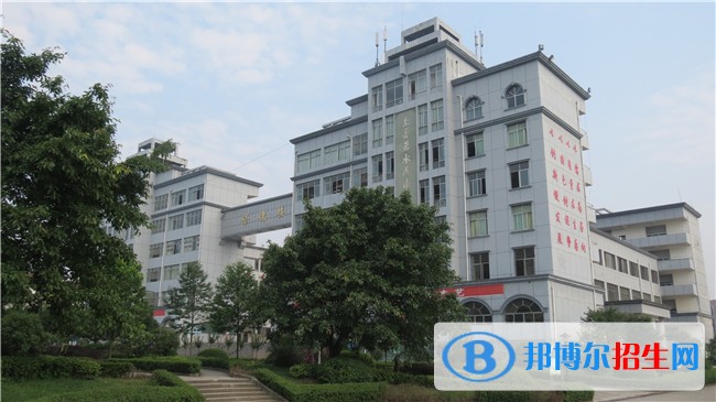 遂寧讀中專學校要分數(shù)嗎