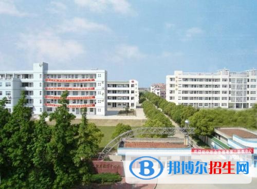 南通高中上什么中專學(xué)校好