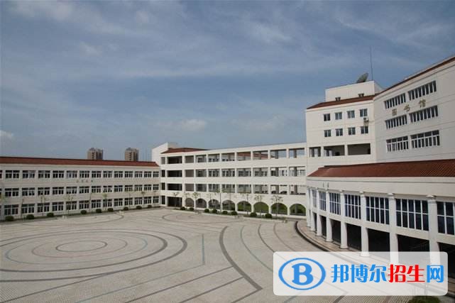 白銀沒(méi)讀完初中可以讀中專(zhuān)學(xué)校嗎