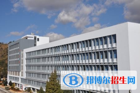 云南經(jīng)貿(mào)外事職業(yè)學院五年制大專2019年招生辦聯(lián)系電話