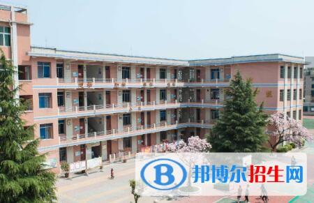 安順第三高級(jí)中學(xué)2019年學(xué)費(fèi)、收費(fèi)多少