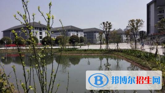 重慶化工職業(yè)學(xué)院五年制大專2019年報名條件、招生要求、招生對象