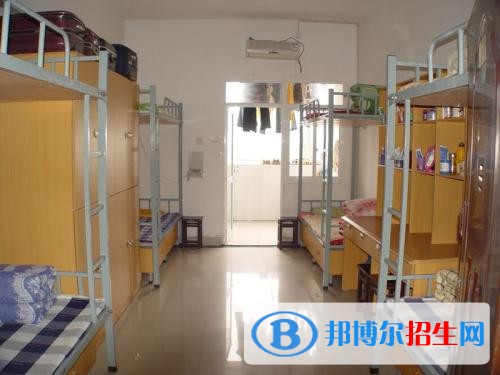 重慶服裝工程職業(yè)學(xué)院五年制大專(zhuān)2019年宿舍條件
