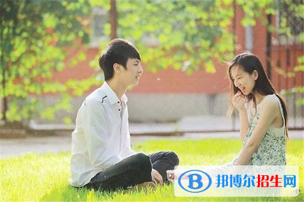 中專(zhuān)與職高哪個(gè)比較好