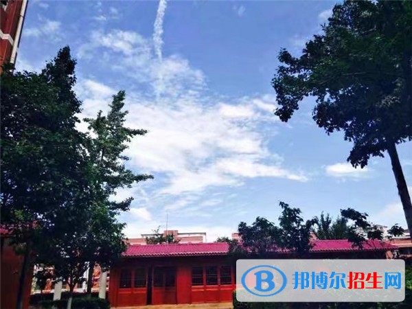 成都機械高級技工學校2
