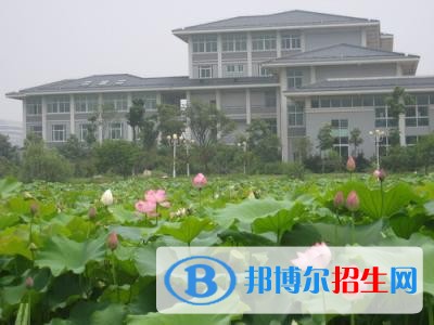 江海職業(yè)技術(shù)學(xué)院五年制大專2019年報(bào)名條件、招生要求、招生對(duì)象