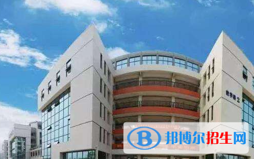 長(zhǎng)沙大專(zhuān)跟中專(zhuān)有什么區(qū)別