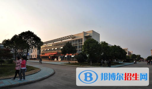 衢州職業(yè)技術(shù)學(xué)院五年制大專2019年報名條件、招生要求、招生對象