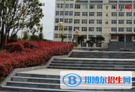 長(zhǎng)沙中專有什么專業(yè)適合女生
