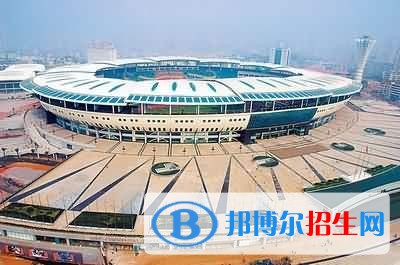 長(zhǎng)沙中專(zhuān)學(xué)校是中專(zhuān)嗎