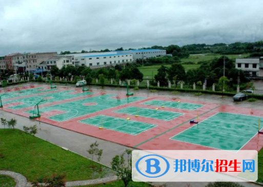 長沙初中畢業(yè)上中專學(xué)校好嗎