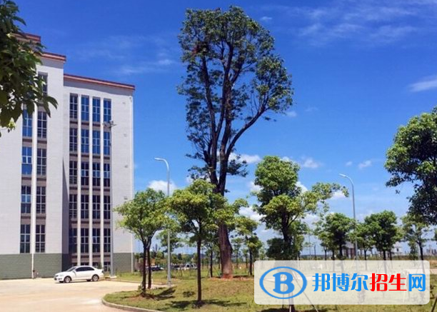 江西洪州職業(yè)學(xué)院