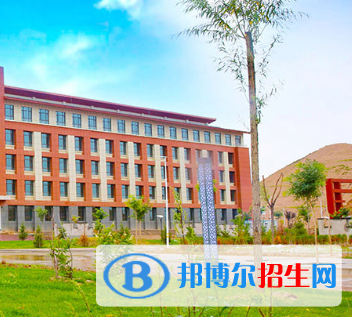 甘肅省醫(yī)藥學(xué)校五年制大專2020年報名條件、招生要求、招生對象