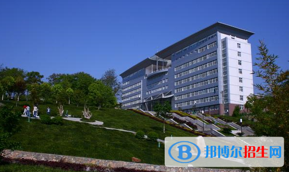 恩施職業(yè)技術(shù)學(xué)院五年制大專(zhuān)網(wǎng)站網(wǎng)址