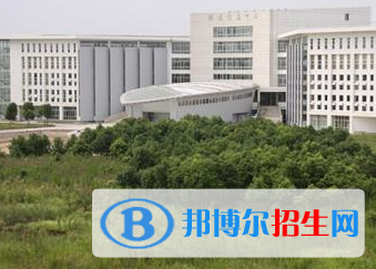 甘肅省財(cái)貿(mào)學(xué)校五年制大專2020年學(xué)費(fèi)、收費(fèi)多少