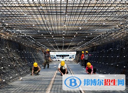 哪所鐵路學校比較好