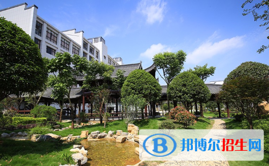 江西婺源茶業(yè)職業(yè)學(xué)院五年制大專2020年招生計劃