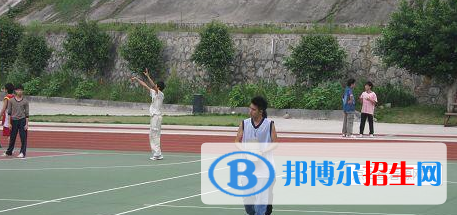 梧州衛(wèi)生學校2020年報名條件、招生要求、招生對象 