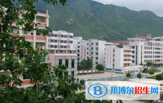 清新職業(yè)技術(shù)學(xué)校學(xué)校怎么樣、好不好
