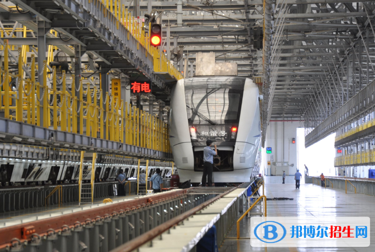 江西2020年在鐵路學校學什么專業(yè)好