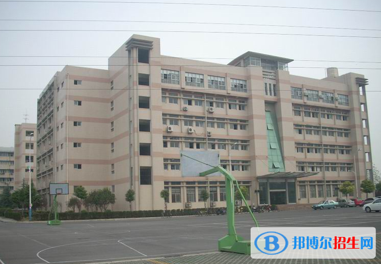 武漢市體育運(yùn)動(dòng)學(xué)校2020年報(bào)名條件、招生要求、招生對(duì)象