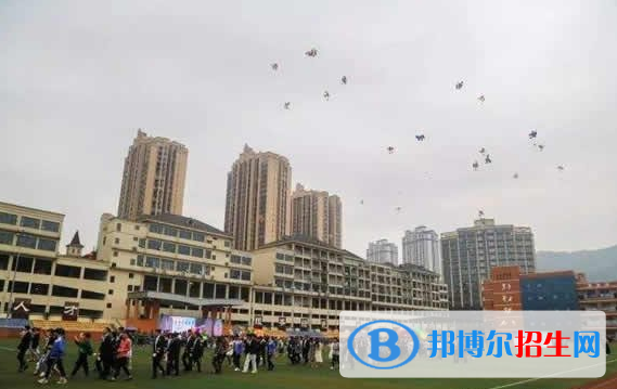 重慶萬盛職教中心2020年報名條件、招生要求、招生對象