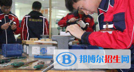 蘭州電子工業(yè)學(xué)校2020年學(xué)費、收費多少