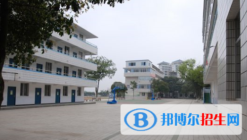桂林財(cái)貿(mào)金融學(xué)校2020年報(bào)名條件、招生要求、招生對(duì)象