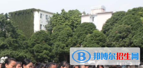 南寧商貿(mào)學(xué)校2020年報名條件、招生要求、招生對象