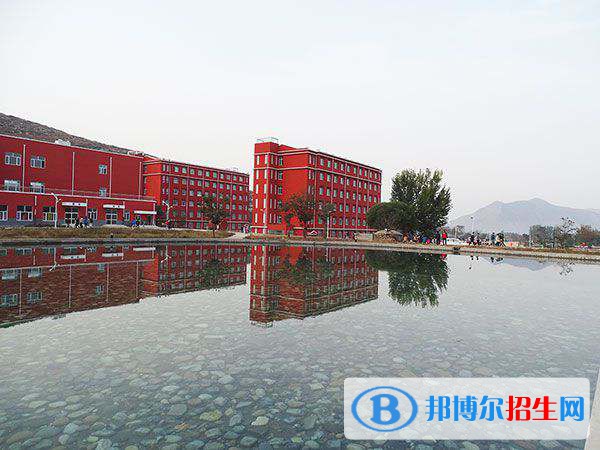 河北工藝美術職業(yè)學院地址在哪里