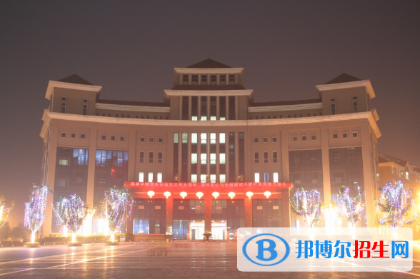 重慶醫(yī)藥衛(wèi)生學(xué)校2020年報(bào)名條件、招生要求、招生對象