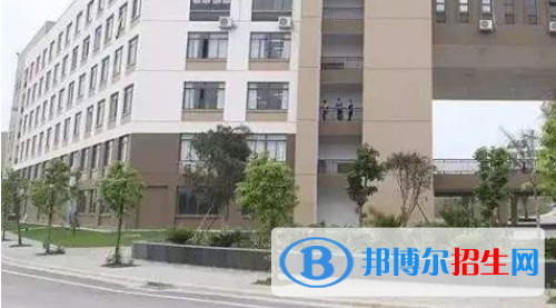 廣西藝術(shù)學(xué)院附屬中等藝術(shù)學(xué)校地址在哪里