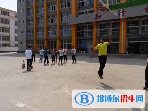 祿豐縣職業(yè)高級(jí)中學(xué)怎么樣、好不好