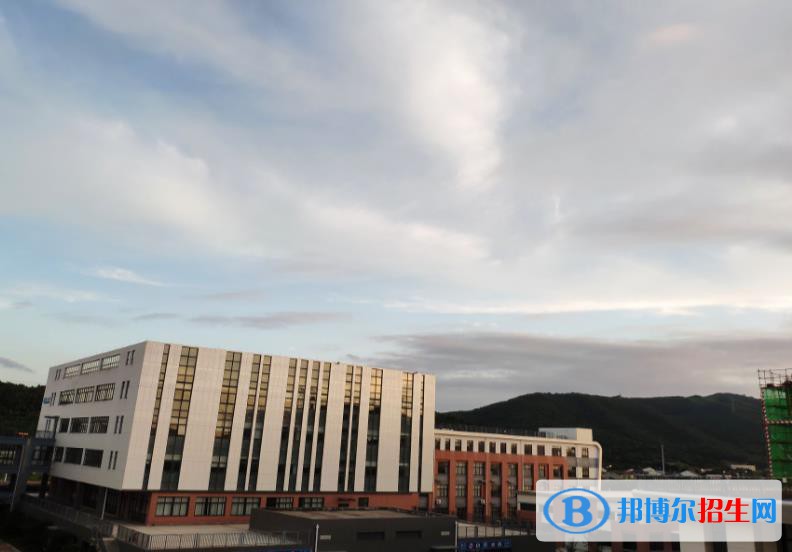 岱山職業(yè)技術(shù)學(xué)校2020年報(bào)名條件、招生要求、招生對(duì)象