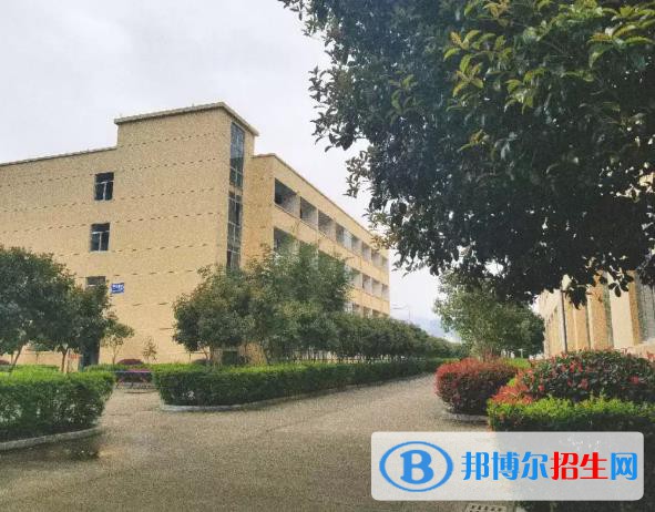天成職業(yè)技術(shù)學(xué)校2020年報(bào)名條件、招生要求、招生對(duì)象