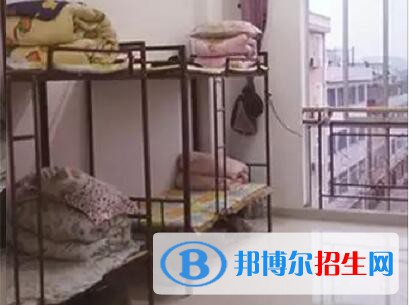 天成職業(yè)技術學校2020年宿舍條件